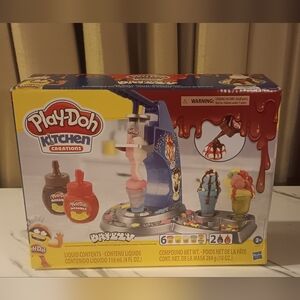 Hasbro Play-Doh Kitchen Creations Drizzy Ice Cream Set - Blue, Red, Yellow